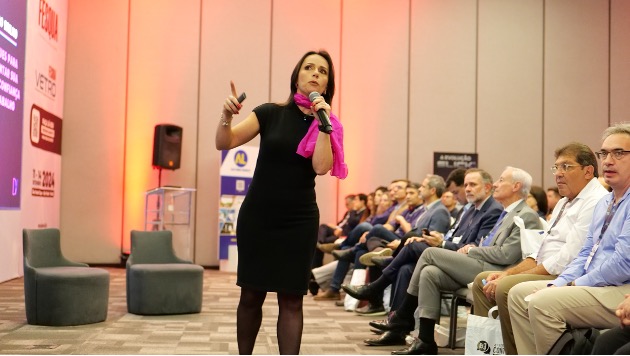 Engajamento feminino ajudou a quebrar barreiras, mas segue sendo minoria na construção civil, além de receber, em média, 19,4% a menos que os homens