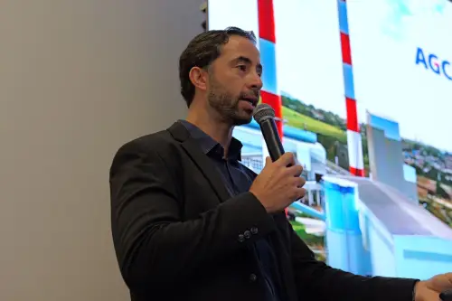 Thiago Malvezzi, Head de Marketing e Produtos da AGC, durante o Esquadrias de PVC em Foco